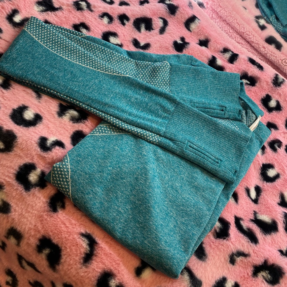 Gapfit long sleeve workout shirt